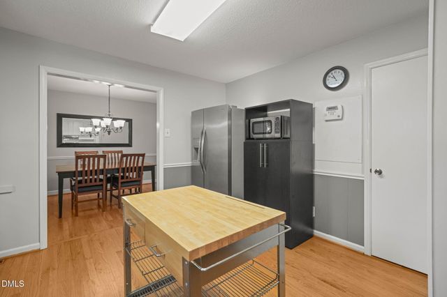 5523 Newberry Drive, Raleigh, NC 27609