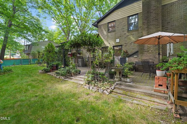 5523 Newberry Drive, Raleigh, NC 27609