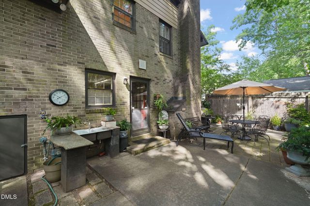 5523 Newberry Drive, Raleigh, NC 27609