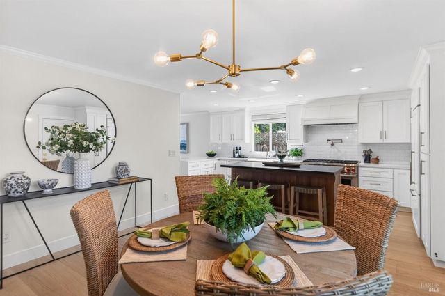 2543 Pinot Way, St. Helena, CA 94574