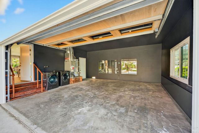 2543 Pinot Way, St. Helena, CA 94574