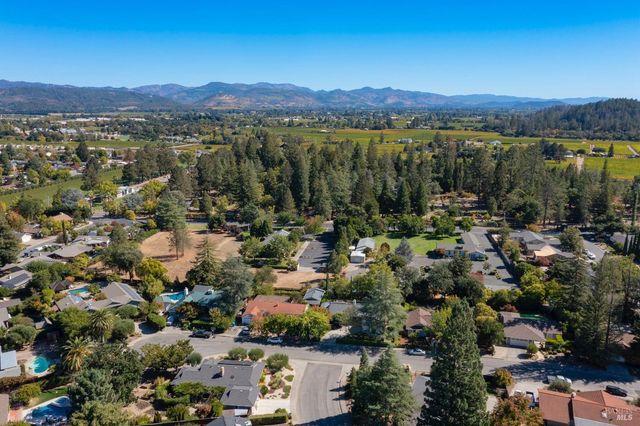 2543 Pinot Way, St. Helena, CA 94574
