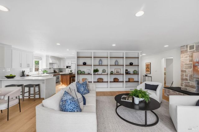 2543 Pinot Way, St. Helena, CA 94574