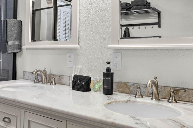 69322 Hackamore, Sisters, OR 97759