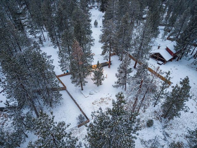 69322 Hackamore, Sisters, OR 97759