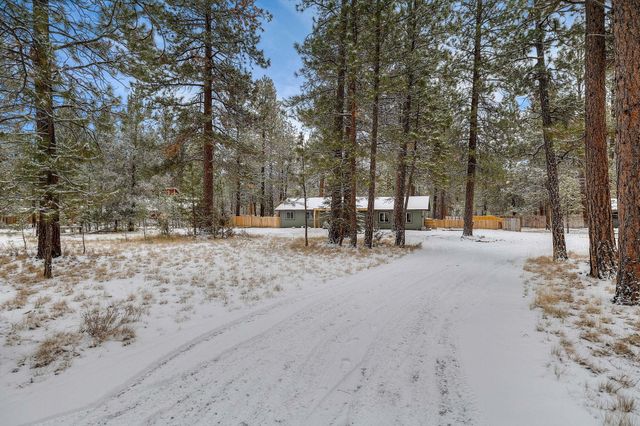 69322 Hackamore, Sisters, OR 97759