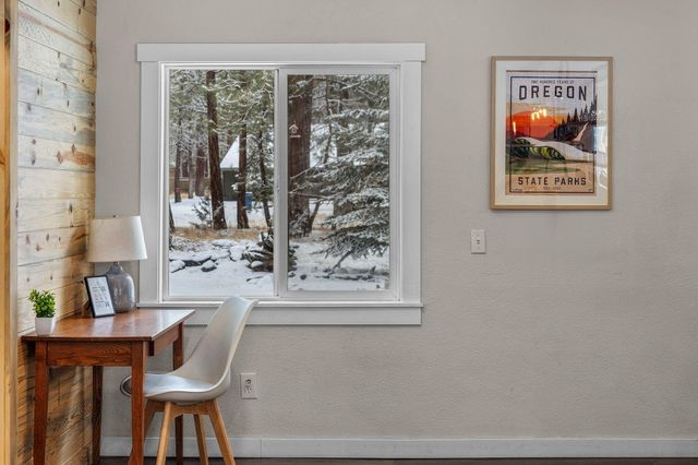 69322 Hackamore, Sisters, OR 97759