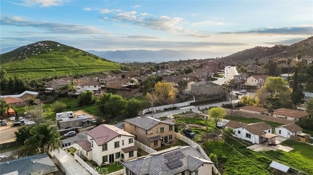 12023 Knoefler, Riverside, CA 92505