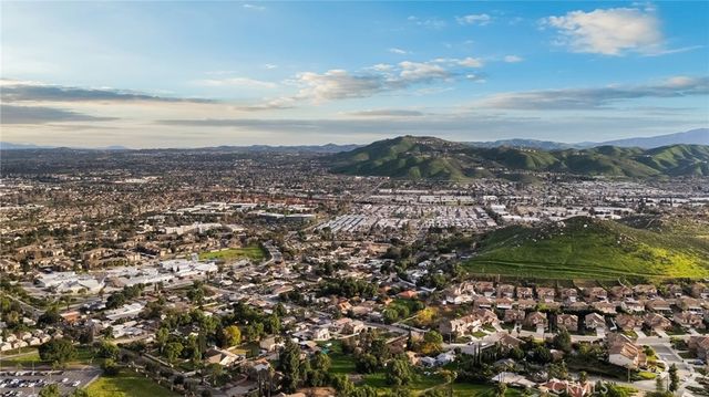 12023 Knoefler, Riverside, CA 92505