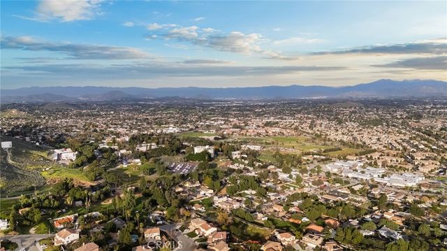 12023 Knoefler, Riverside, CA 92505