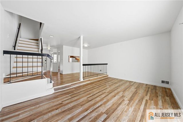 303 Maplecrest Road, Edison, NJ 08820