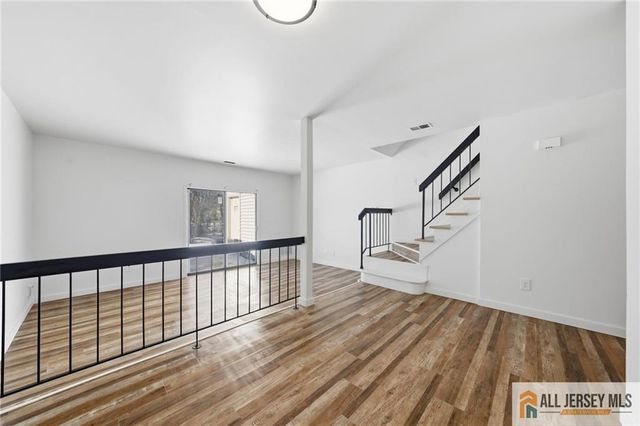 303 Maplecrest Road, Edison, NJ 08820