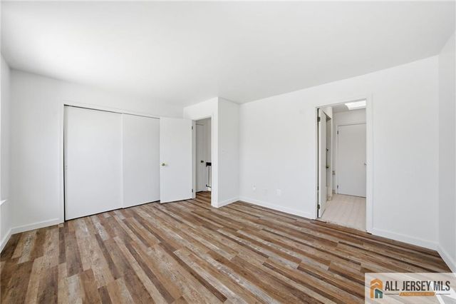 303 Maplecrest Road, Edison, NJ 08820