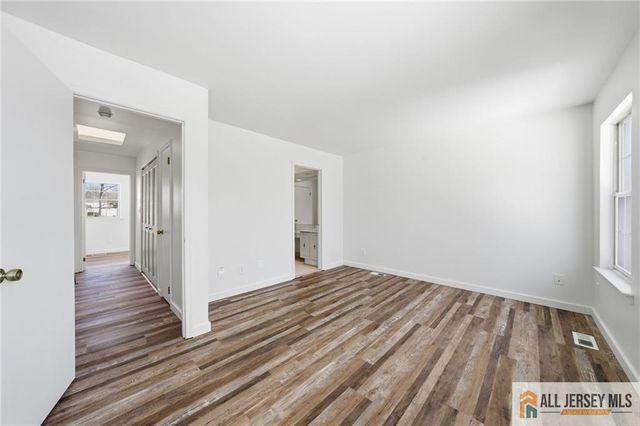 303 Maplecrest Road, Edison, NJ 08820