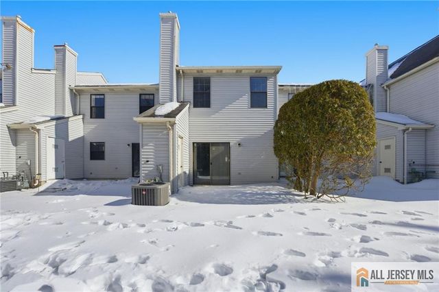 303 Maplecrest Road, Edison, NJ 08820