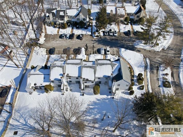 303 Maplecrest Road, Edison, NJ 08820