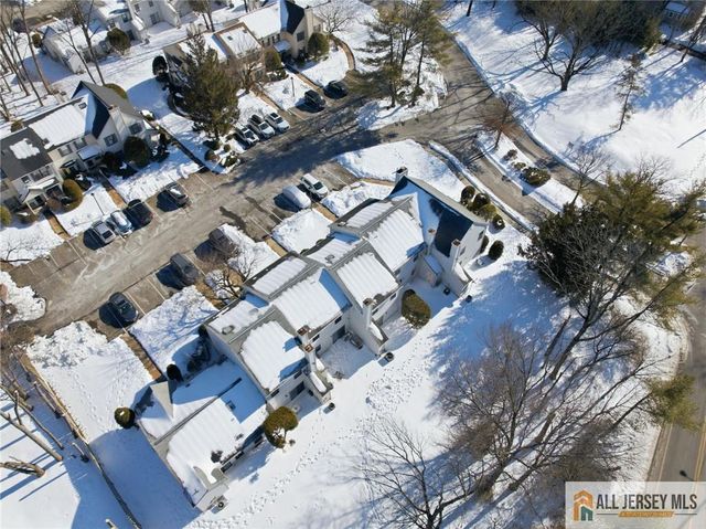 303 Maplecrest Road, Edison, NJ 08820