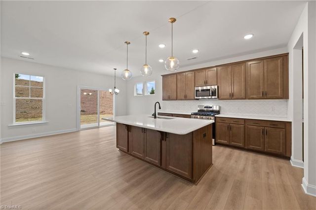 2383 Robbins Perch West Court, Kernersville, NC 27284