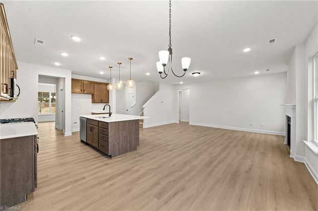 2383 Robbins Perch West Court, Kernersville, NC 27284