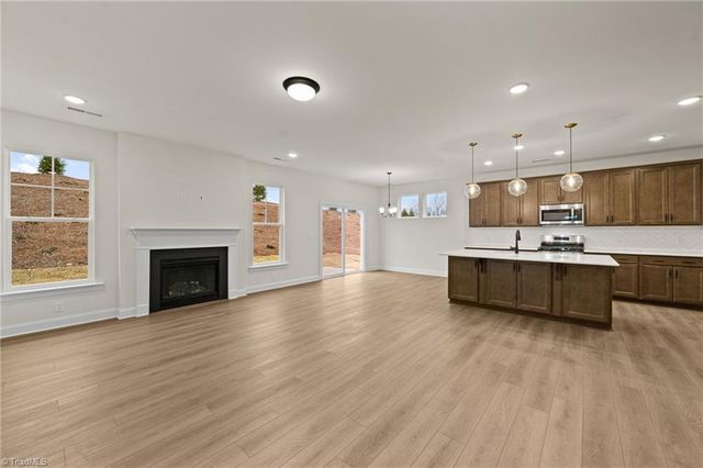 2383 Robbins Perch West Court, Kernersville, NC 27284