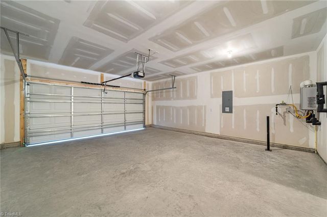 2383 Robbins Perch West Court, Kernersville, NC 27284