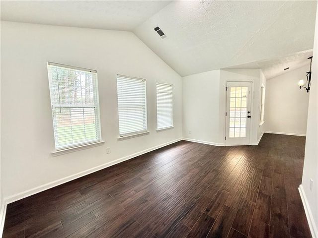 917 Keldron Court, Lawrenceville, GA 30045