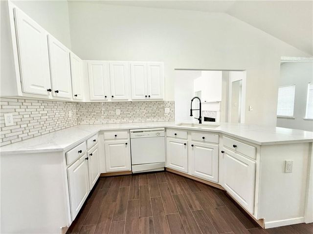917 Keldron Court, Lawrenceville, GA 30045