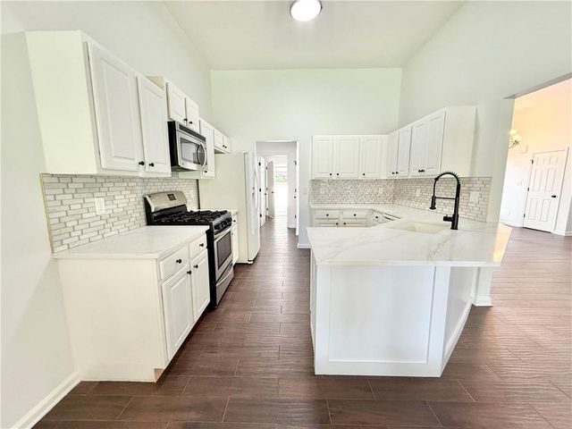 917 Keldron Court, Lawrenceville, GA 30045