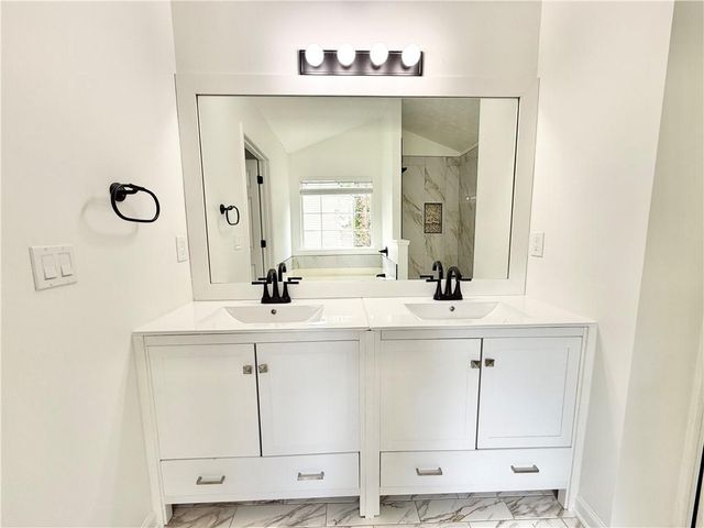917 Keldron Court, Lawrenceville, GA 30045
