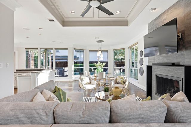 17431 Woods Edge Drive, Dallas, TX 75287