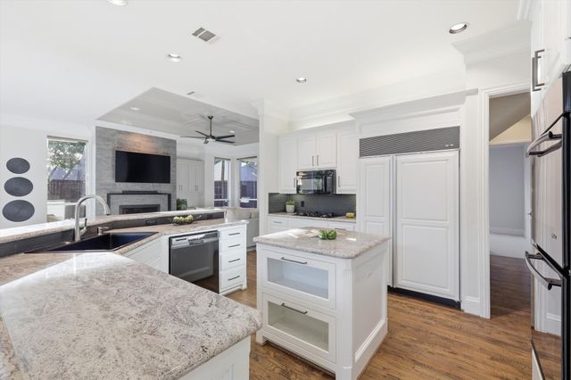 17431 Woods Edge Drive, Dallas, TX 75287