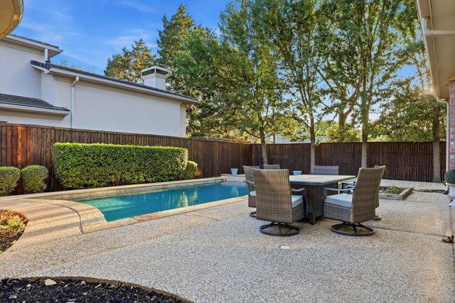 17431 Woods Edge Drive, Dallas, TX 75287