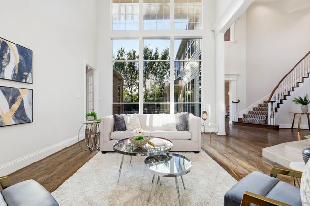 17431 Woods Edge Drive, Dallas, TX 75287