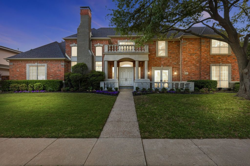 17431 Woods Edge Drive, Dallas, TX 75287