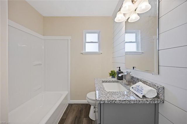 1212 Oak Park AVE, Norfolk, VA 23503