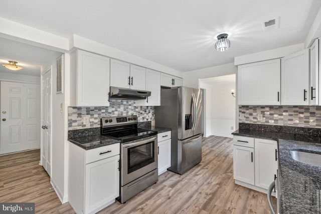 302 SPRING GATE CT, Mount Airy, MD 21771