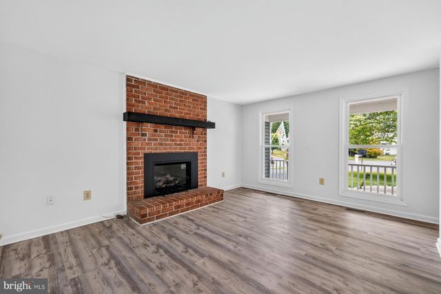 302 SPRING GATE CT, Mount Airy, MD 21771