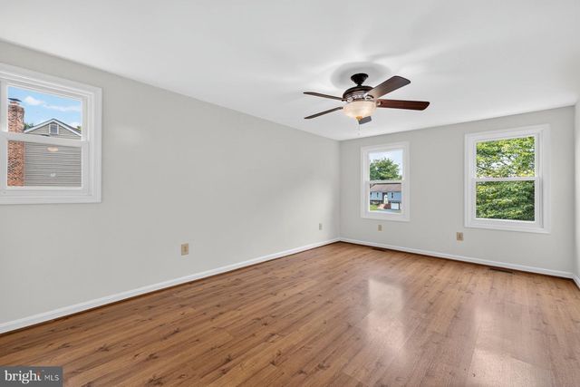 302 SPRING GATE CT, Mount Airy, MD 21771