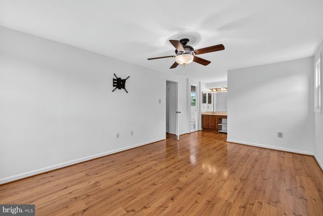 302 SPRING GATE CT, Mount Airy, MD 21771