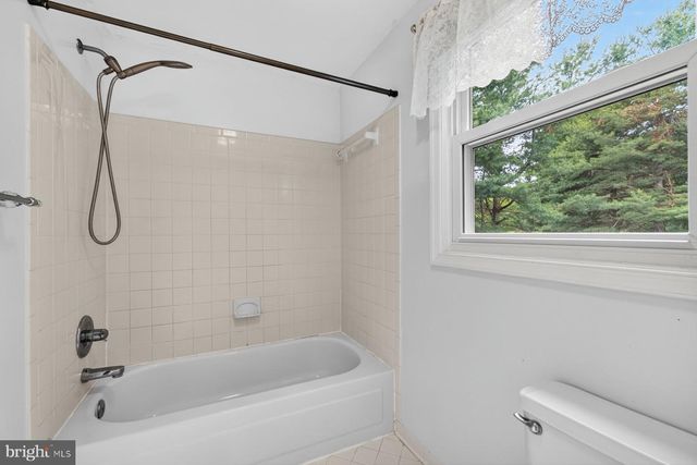 302 SPRING GATE CT, Mount Airy, MD 21771