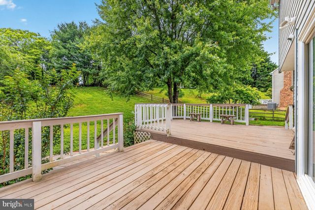 302 SPRING GATE CT, Mount Airy, MD 21771