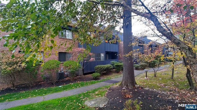 2111 Hilltop Road, Mahwah, NJ 07430