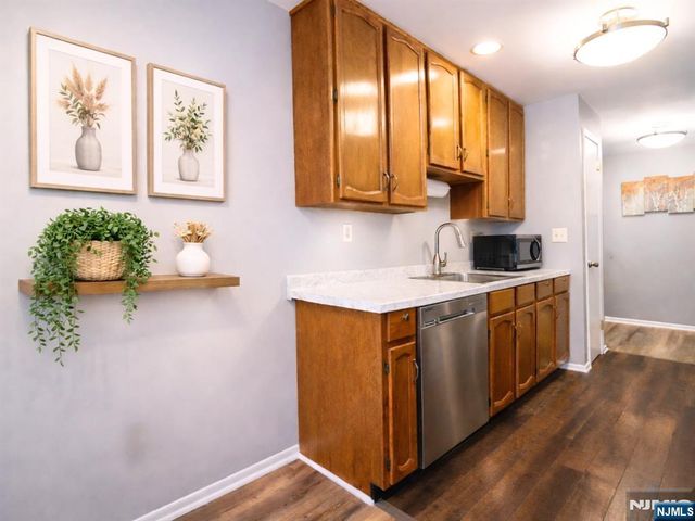 2111 Hilltop Road, Mahwah, NJ 07430