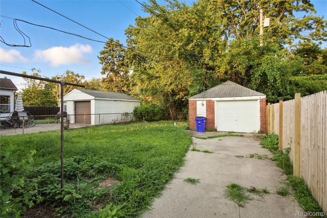 18500 S Freeland Street S, Detroit, MI 48235