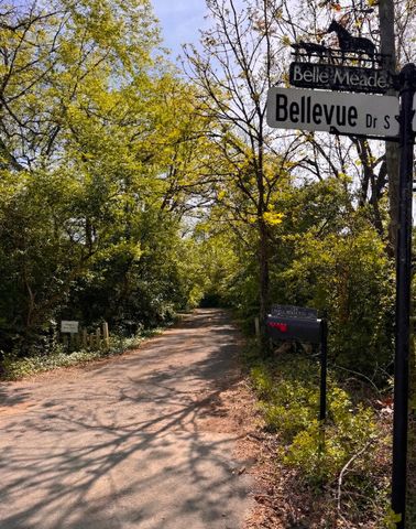 100 Bellevue Dr, W, Nashville, TN 37205