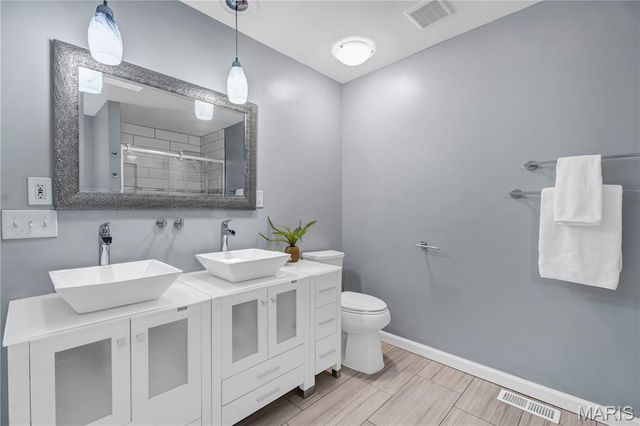 1944 Pepperrell Drive, St Louis, MO 63146