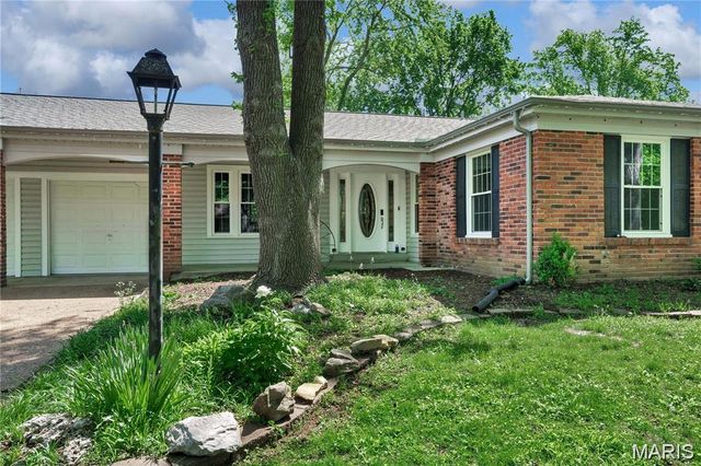 1944 Pepperrell Drive, St Louis, MO 63146