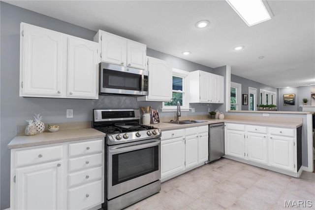 1944 Pepperrell Drive, St Louis, MO 63146