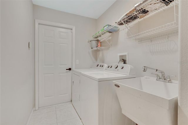 2757 FEIFFER CIRCLE, Sarasota, FL 34235