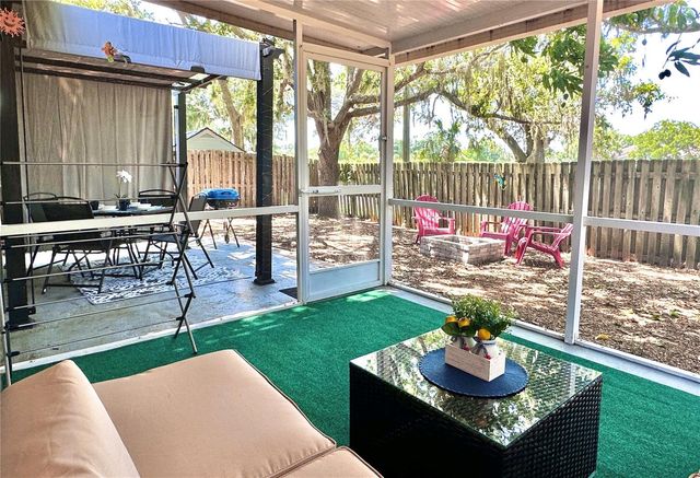 2757 FEIFFER CIRCLE, Sarasota, FL 34235